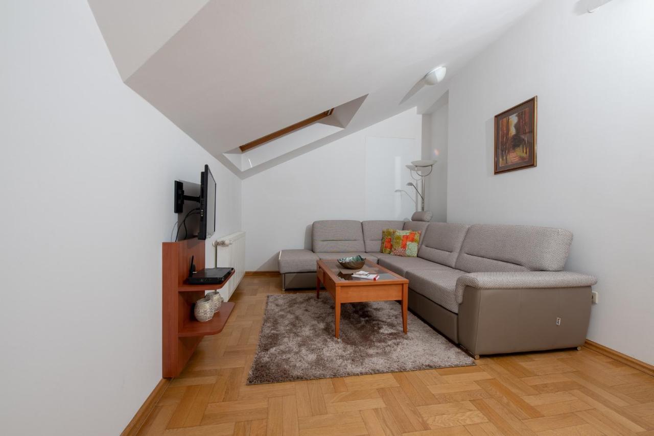 Apartmani Spoljar Zupanja Exteriér fotografie