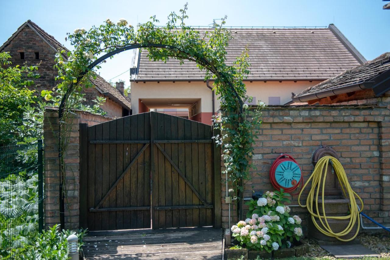 Apartmani Spoljar Zupanja Exteriér fotografie