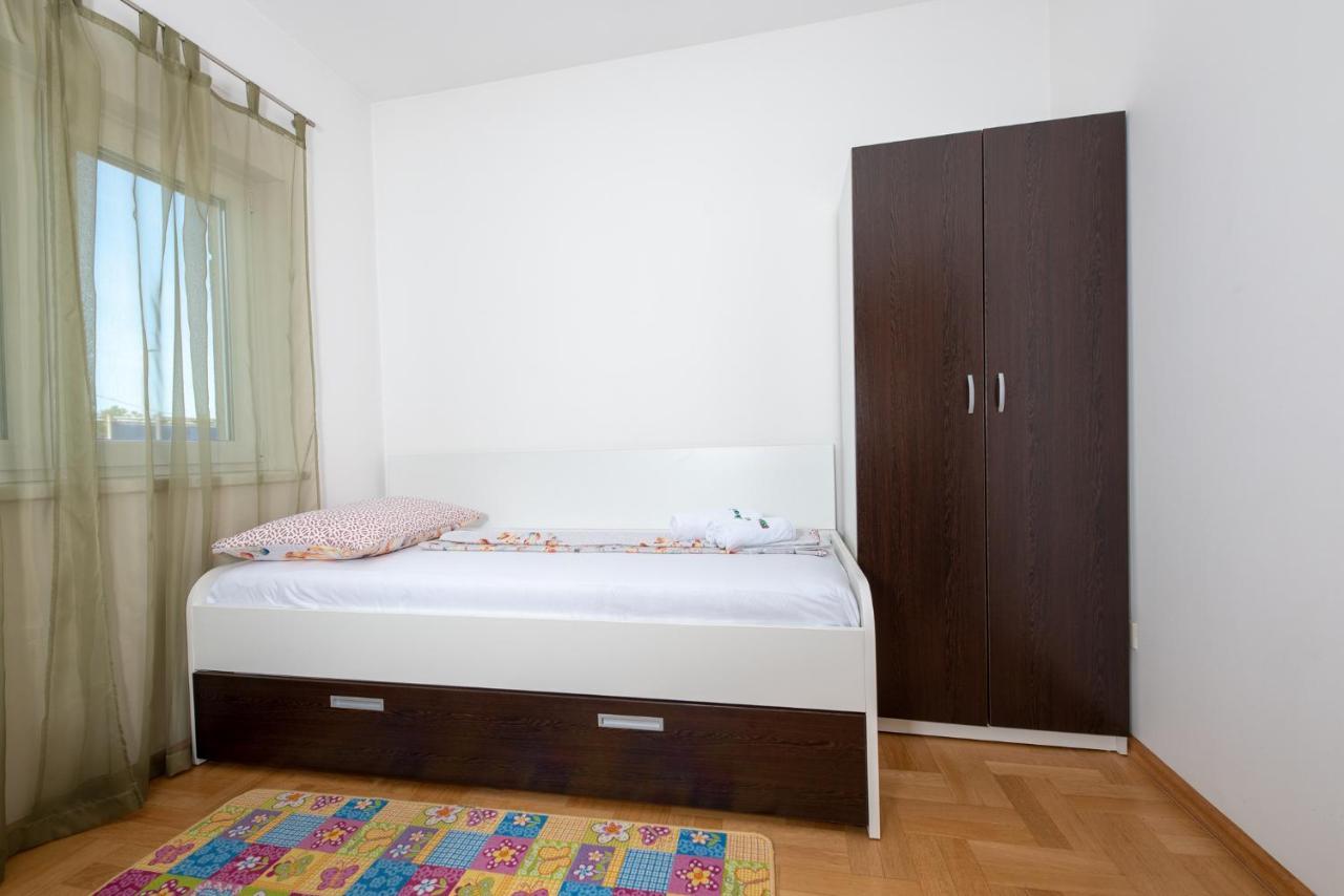 Apartmani Spoljar Zupanja Exteriér fotografie