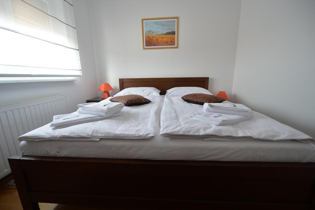 Apartmani Spoljar Zupanja Exteriér fotografie